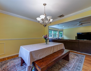 37 Buckingham Drive - Photo Thumbnail 7