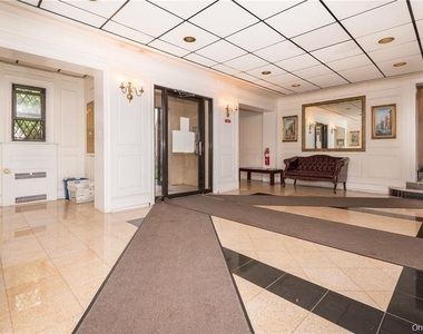 7 Bond Street - Photo Thumbnail 1