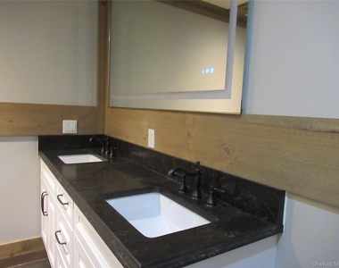 63 River Road - Photo Thumbnail 9