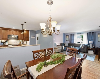 17 Jerome Street - Photo Thumbnail 5