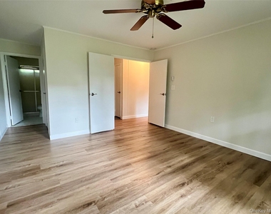 474 Darwen Drive - Photo Thumbnail 7