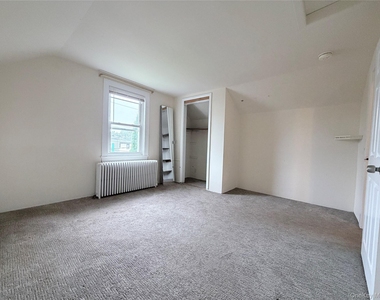 20 Devoe Street - Photo Thumbnail 32