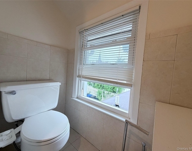20 Devoe Street - Photo Thumbnail 23