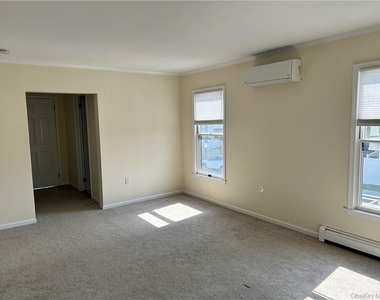45 Holland Street - Photo Thumbnail 13
