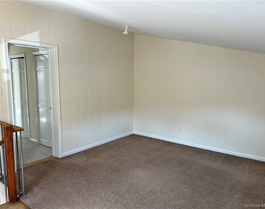 45 Holland Street - Photo Thumbnail 17
