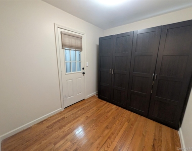 50-56 Utopia Parkway - Photo Thumbnail 16