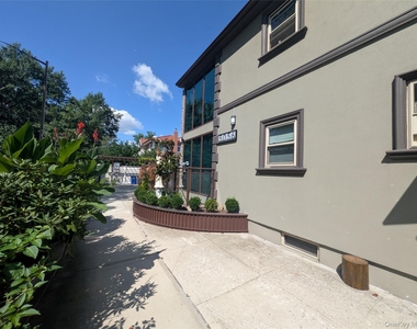 50-56 Utopia Parkway - Photo Thumbnail 29