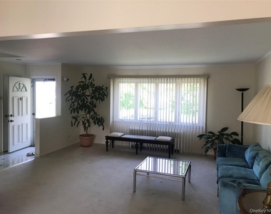 33 Burton Avenue - Photo Thumbnail 3