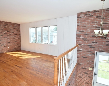 855 Surf Street - Photo Thumbnail 2