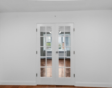16 Lake Street - Photo Thumbnail 9