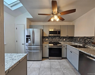 507 Rakov Road - Photo Thumbnail 2