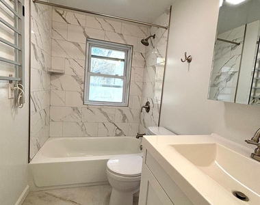 25 W Lakeshore Drive - Photo Thumbnail 24