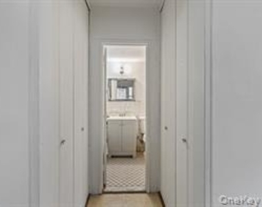 89-15 Parsons Boulevard - Photo Thumbnail 8