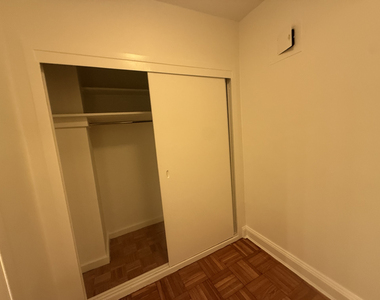 412 East 55th Street - Photo Thumbnail 2