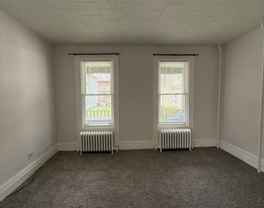 105 Hudson Avenue - Photo Thumbnail 8
