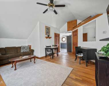 92 Walworth Street - Photo Thumbnail 7