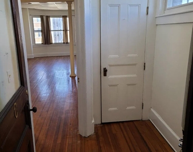378 Broadway - Photo Thumbnail 1
