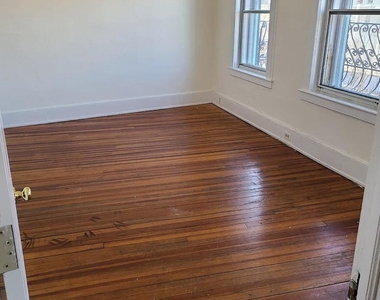 378 Broadway - Photo Thumbnail 5