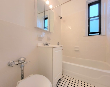 25-21 31st Avenue - Photo Thumbnail 3