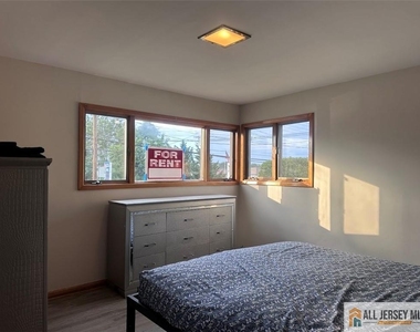 1710 Lincoln Highway - Photo Thumbnail 9