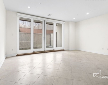 351 Franklin Avenue - Photo Thumbnail 3