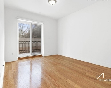 351 Franklin Avenue - Photo Thumbnail 2