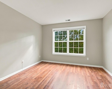 1634 Waterford Drive - Photo Thumbnail 17