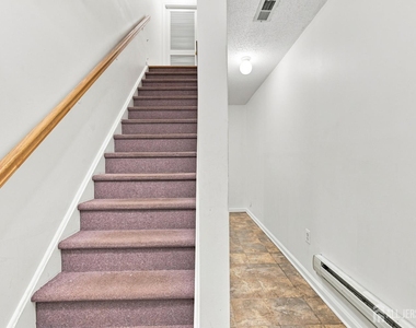 63 Prestwick Way - Photo Thumbnail 1