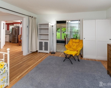 456 Roxbury Lane - Photo Thumbnail 16
