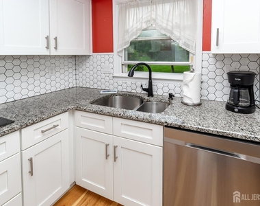 456 Roxbury Lane - Photo Thumbnail 28