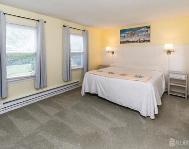 456 Roxbury Lane - Photo Thumbnail 31