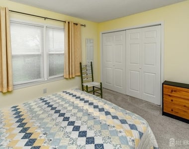 456 Roxbury Lane - Photo Thumbnail 38
