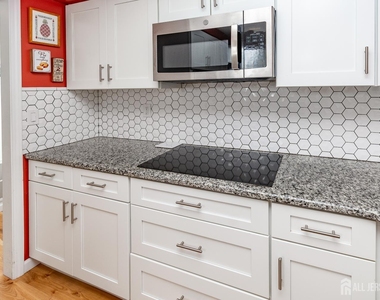 456 Roxbury Lane - Photo Thumbnail 29