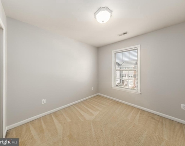 108 Clearwater Court - Photo Thumbnail 18