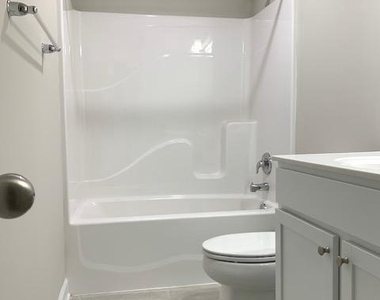 78 Andrews Place - Photo Thumbnail 14