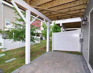 10684 Viewmont Lane - Photo Thumbnail 47