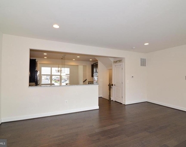 10684 Viewmont Lane - Photo Thumbnail 16