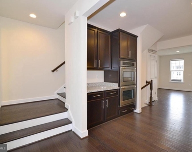 10684 Viewmont Lane - Photo Thumbnail 10