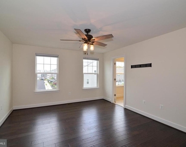 10684 Viewmont Lane - Photo Thumbnail 23