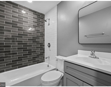 4604 Kentwood Lane - Photo Thumbnail 4