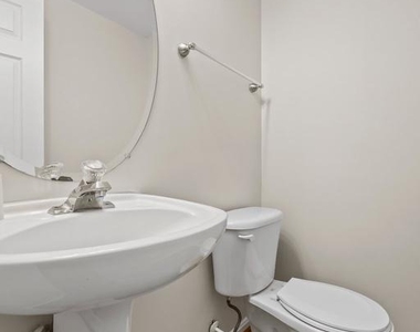 8812 Fenimore Place - Photo Thumbnail 20