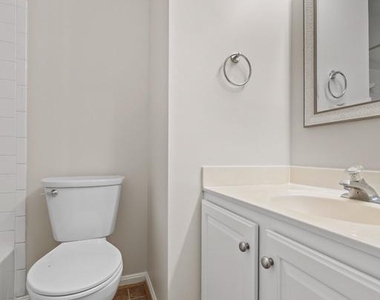 8812 Fenimore Place - Photo Thumbnail 23