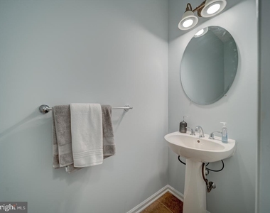 43320 Barnstead Drive - Photo Thumbnail 15