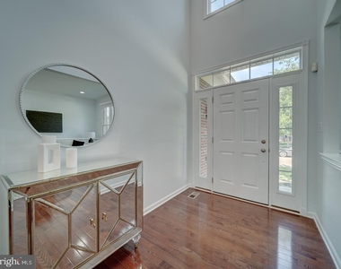 43320 Barnstead Drive - Photo Thumbnail 4