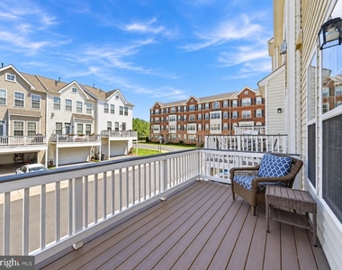 22631 Hawkbill Square - Photo Thumbnail 26