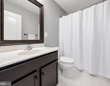 22631 Hawkbill Square - Photo Thumbnail 24