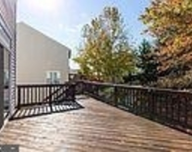 20131 Hardwood Terrace - Photo Thumbnail 24