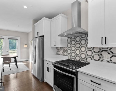 20119 Old Line Terrace - Photo Thumbnail 12