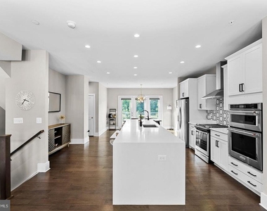 20119 Old Line Terrace - Photo Thumbnail 10