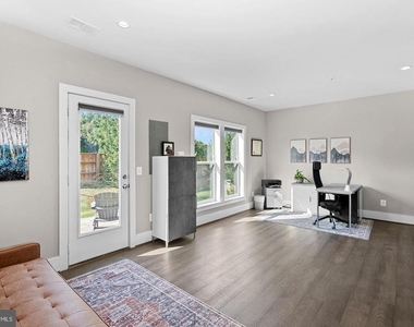 20119 Old Line Terrace - Photo Thumbnail 45